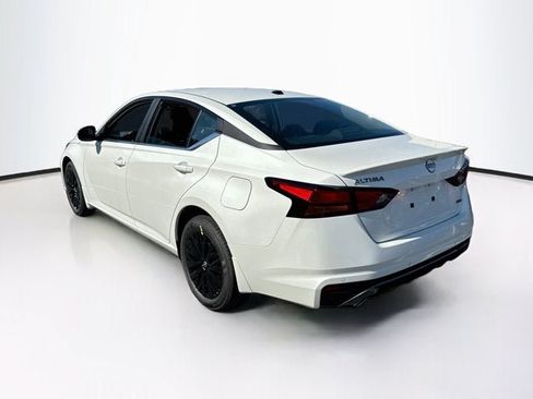 New 2026 Nissan Altima 2.5 SV w/ SV Special Edition Package AWD/4WD image 7
