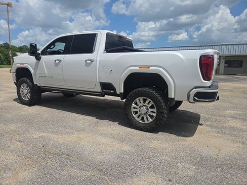 Used 2022 GMC Sierra 2500 Denali w/ Denali Ultimate Package AWD/4WD image 8