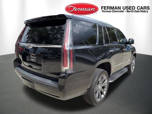Used 2020 Cadillac Escalade 2WD image 2