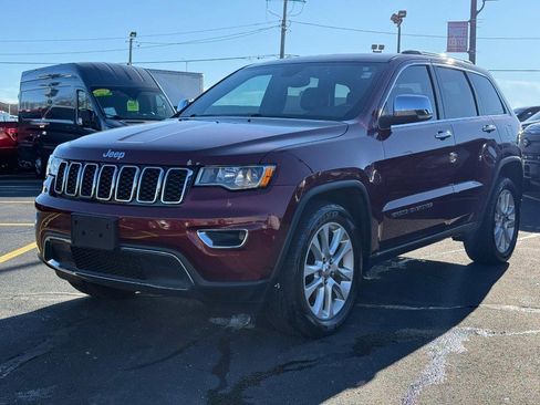 Used 2017 Jeep Grand Cherokee Limited w/ Trailer Tow Group IV image 11