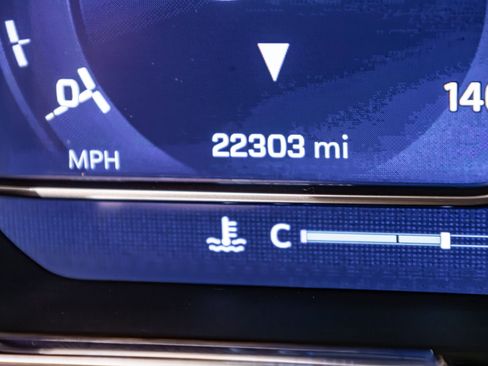 Used 2024 Chevrolet Silverado 2500 LT w/ Safety Package image 21