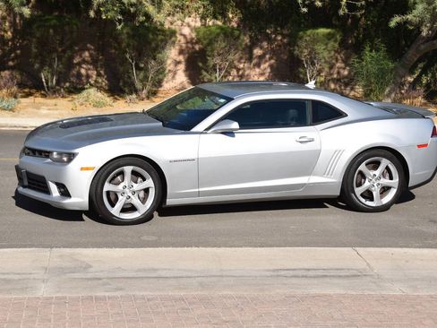 Used 2015 Chevrolet Camaro SS w/ RS Package RWD image 15