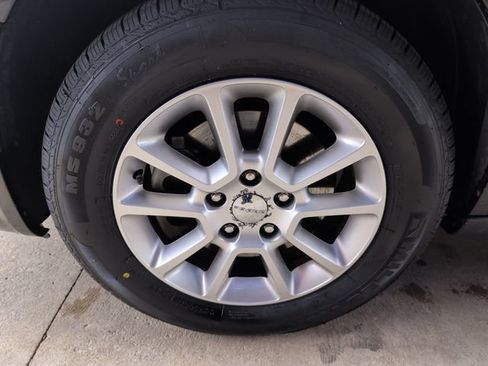Used 2013 Dodge Grand Caravan R/T w/ Driver Convenience Group FWD image 23