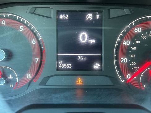 Used 2021 Volkswagen Jetta R-Line image 19