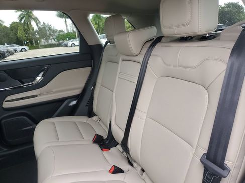 New 2026 Lincoln Corsair Premiere FWD image 12