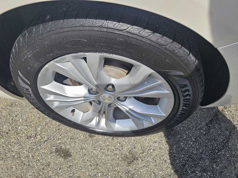 Used 2014 Chevrolet Impala LT w/ Convenience Package FWD image 7