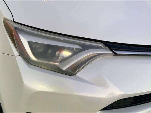 Used 2016 Toyota RAV4 Limited image 26