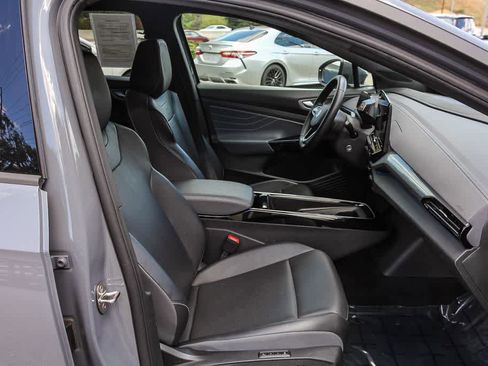 Used 2023 Volkswagen ID.4 Pro S AWD/4WD image 18