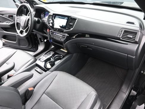 Certified 2023 Honda Passport Elite image 30