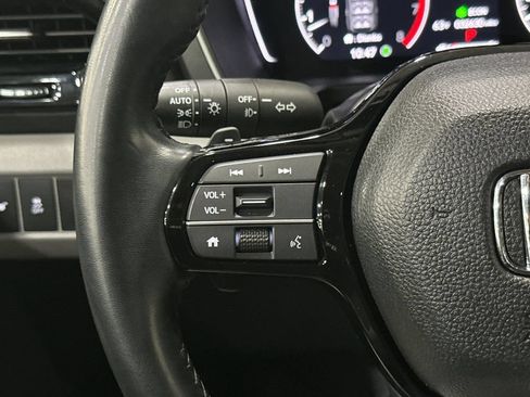 Used 2024 Honda Pilot Touring image 29