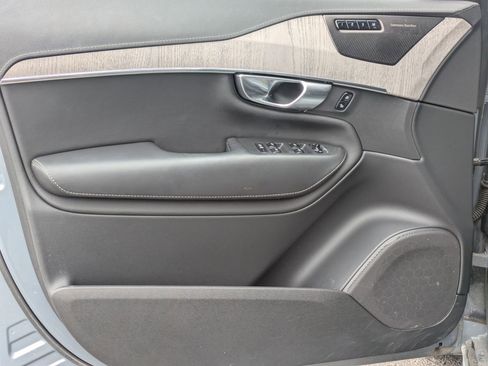 Used 2023 Volvo XC90 B6 Ultimate w/ Protection Package Premier image 9