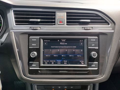 Used 2021 Volkswagen Tiguan S AWD/4WD image 26
