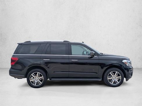 Used 2024 Ford Expedition Limited RWD image 4