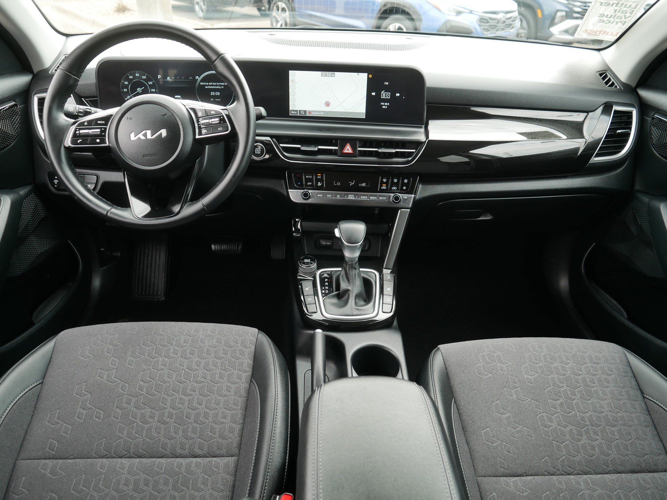 Used 2024 Kia Seltos S AWD/4WD image 10