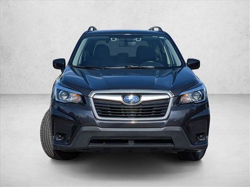 Used 2019 Subaru Forester Premium AWD/4WD image 2