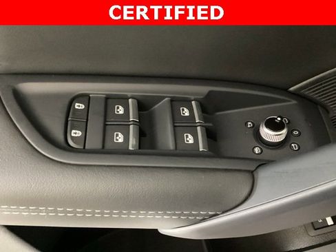 Used 2025 Audi Q5 2.0T Premium Plus w/ Premium Plus Package image 19