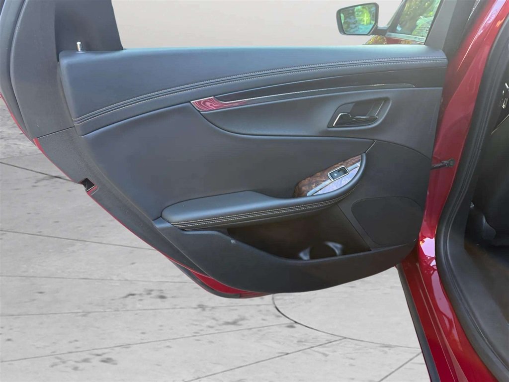 Used 2014 Chevrolet Impala LTZ FWD image 10