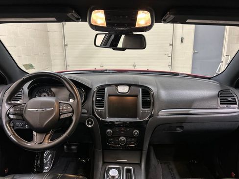 Used 2015 Chrysler 300 S AWD/4WD image 17