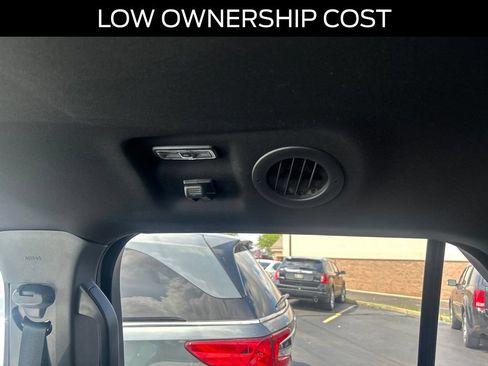 Used 2020 Ford Explorer XLT w/ Equipment Group 202A AWD/4WD image 24