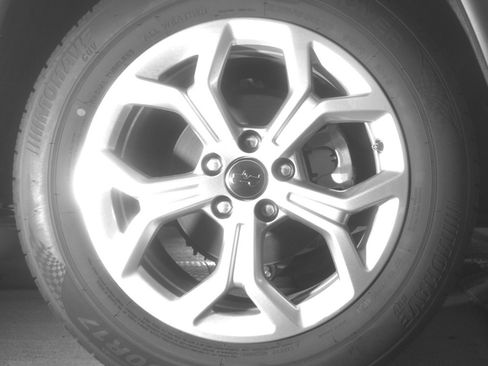 Used 2025 Jeep Compass Latitude image 15