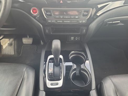 Used 2019 Honda Ridgeline RTL-E image 11