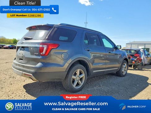 Used 2017 Ford Explorer XLT w/ Equipment Group 202A AWD/4WD image 4