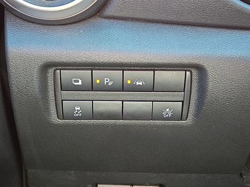 Used 2024 Nissan Versa S w/ S Plus Package image 23