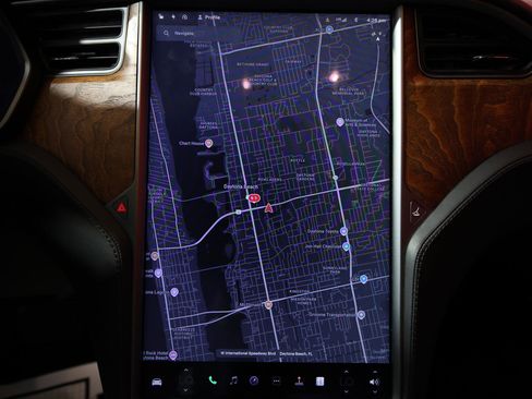 Used 2020 Tesla Model S Long Range image 18