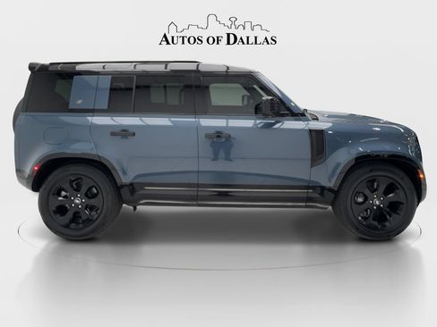 Used 2024 Land Rover Defender 110 X-Dynamic SE AWD/4WD image 6