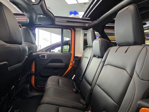 New 2025 Jeep Wrangler Unlimited Rubicon 392 image 15