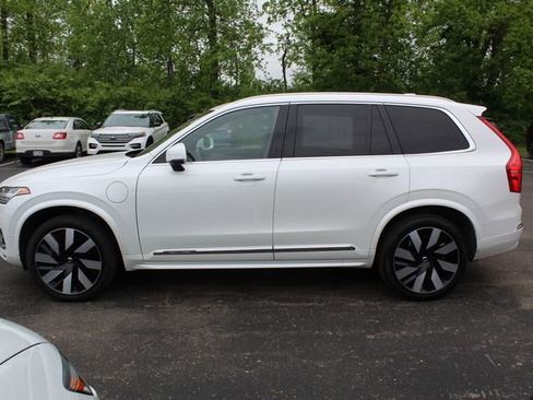 Certified 2023 Volvo XC90 T8 Ultimate AWD/4WD image 8
