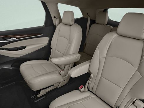 Used 2018 Buick Enclave Essence image 13