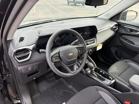 New 2026 Chevrolet TrailBlazer LT FWD image 12