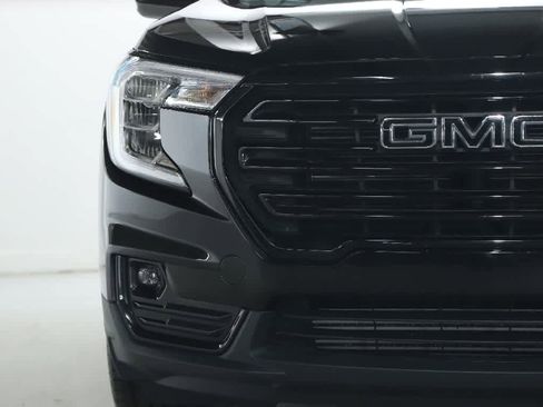 Used 2024 GMC Terrain SLT w/ Elevation Edition AWD/4WD image 6