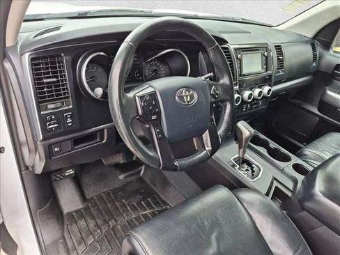 Used 2019 Toyota Sequoia TRD Sport w/ TRD Sport Premium Package AWD/4WD image 10