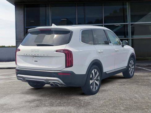 Used 2022 Kia Telluride EX w/ EX Premium Package FWD image 5