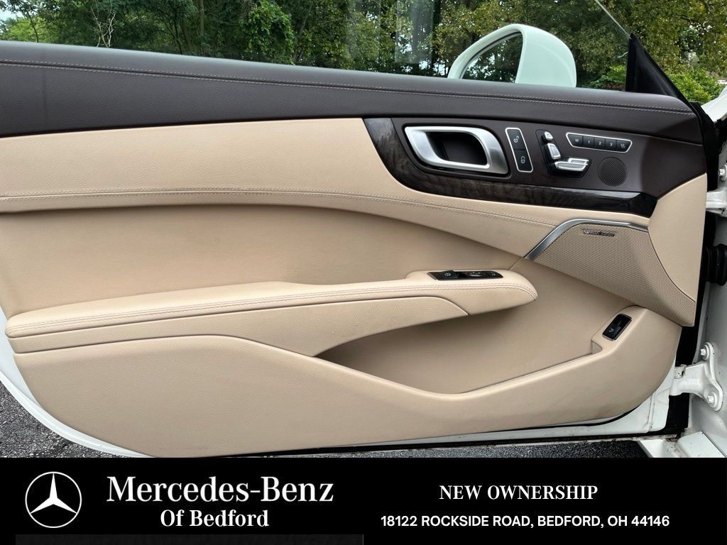 Used 2013 Mercedes-Benz SL 550 image 10