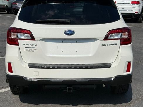 Used 2016 Subaru Outback 2.5i Limited AWD/4WD image 13