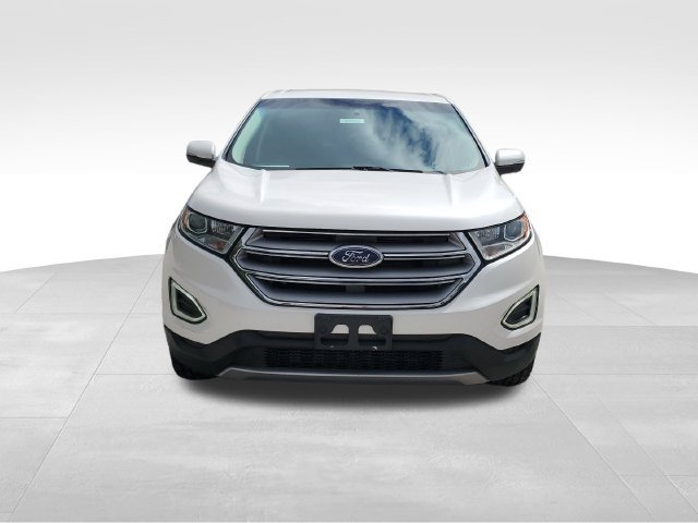 Used 2016 Ford Edge Titanium w/ Technology Package FWD image 2