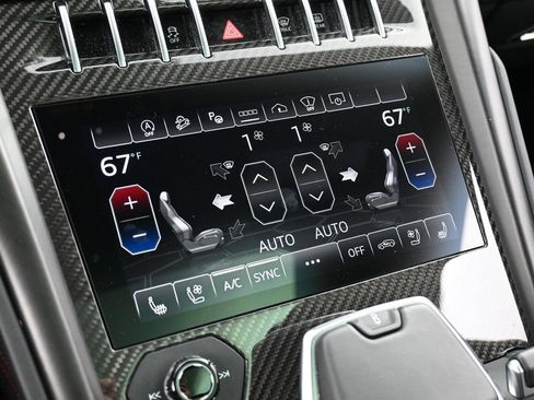 Used 2022 Lamborghini Urus AWD/4WD image 22