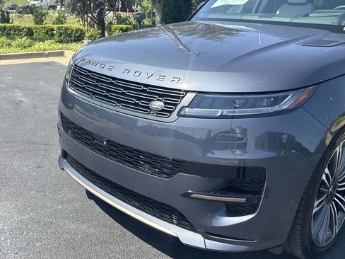 Certified 2025 Land Rover Range Rover Sport Dynamic SE AWD/4WD image 9