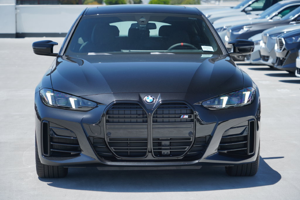 New 2026 BMW M440i w/ Premium Package RWD image 2