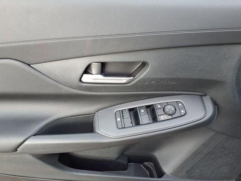New 2026 Nissan Sentra SV FWD image 5