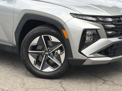 Used 2025 Hyundai Tucson SEL FWD image 3