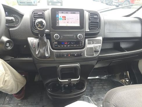 Used 2025 RAM ProMaster 2500 w/ U-Haul Equipment Group FWD image 21