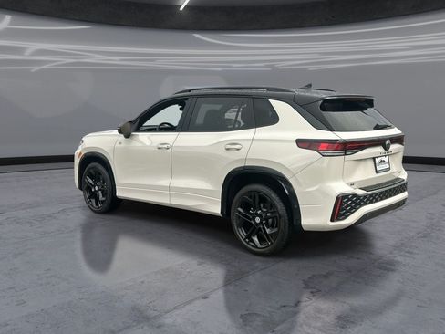 New 2026 Volkswagen Tiguan SE R-Line AWD/4WD image 4