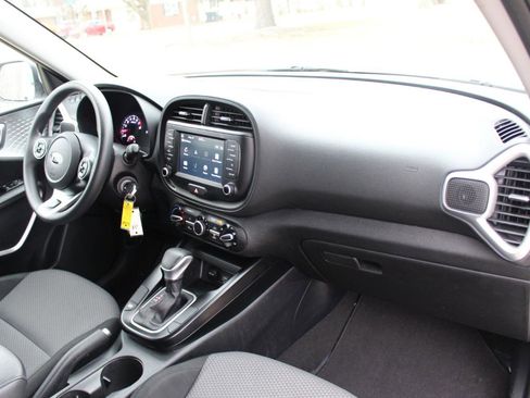 Used 2021 Kia Soul LX FWD image 36