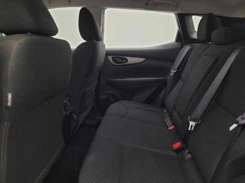 Used 2018 Nissan Rogue Sport S w/ S Appearance Package FWD image 18