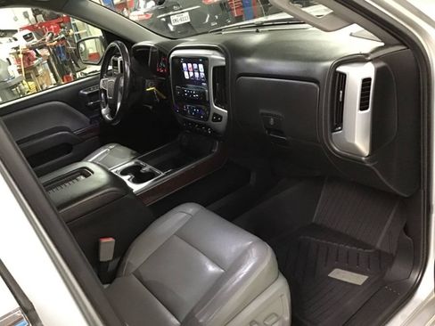 Used 2018 GMC Sierra 1500 SLT w/ SLT Premium Package AWD/4WD image 24