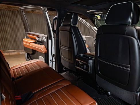 Used 2025 GMC Sierra 2500 Denali Ultimate image 27